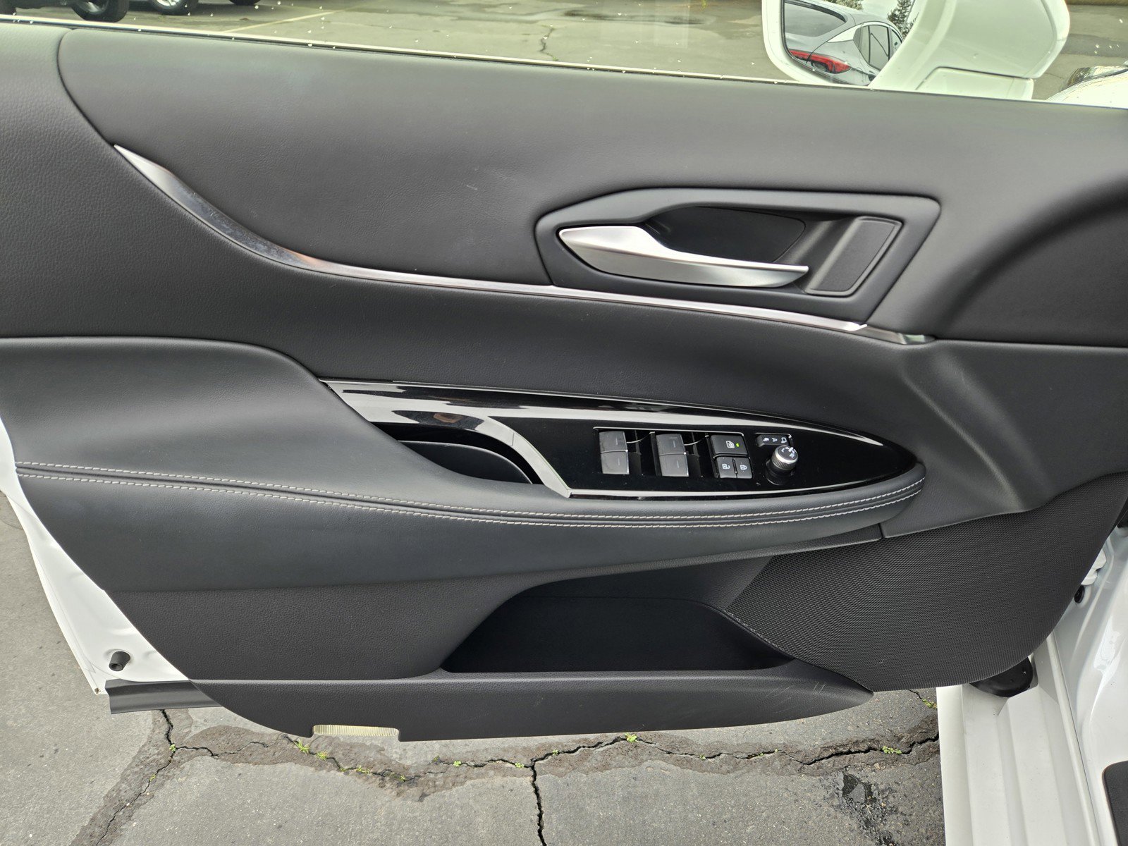 Used 2021 Toyota Mirai XLE w/ Advanced Technology Package image 16