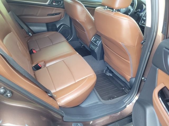 Used 2019 Subaru Outback 2.5i Touring w/ Popular Package #3A AWD/4WD image 13