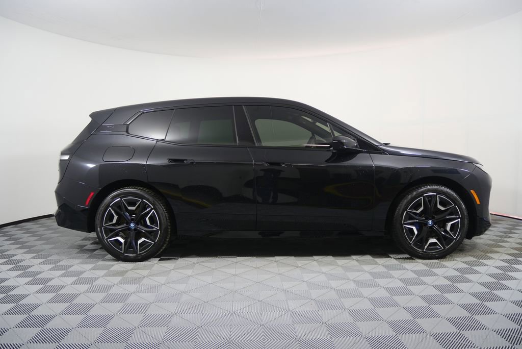 Used 2024 BMW iX xDrive50 w/ Sport Package AWD/4WD image 2