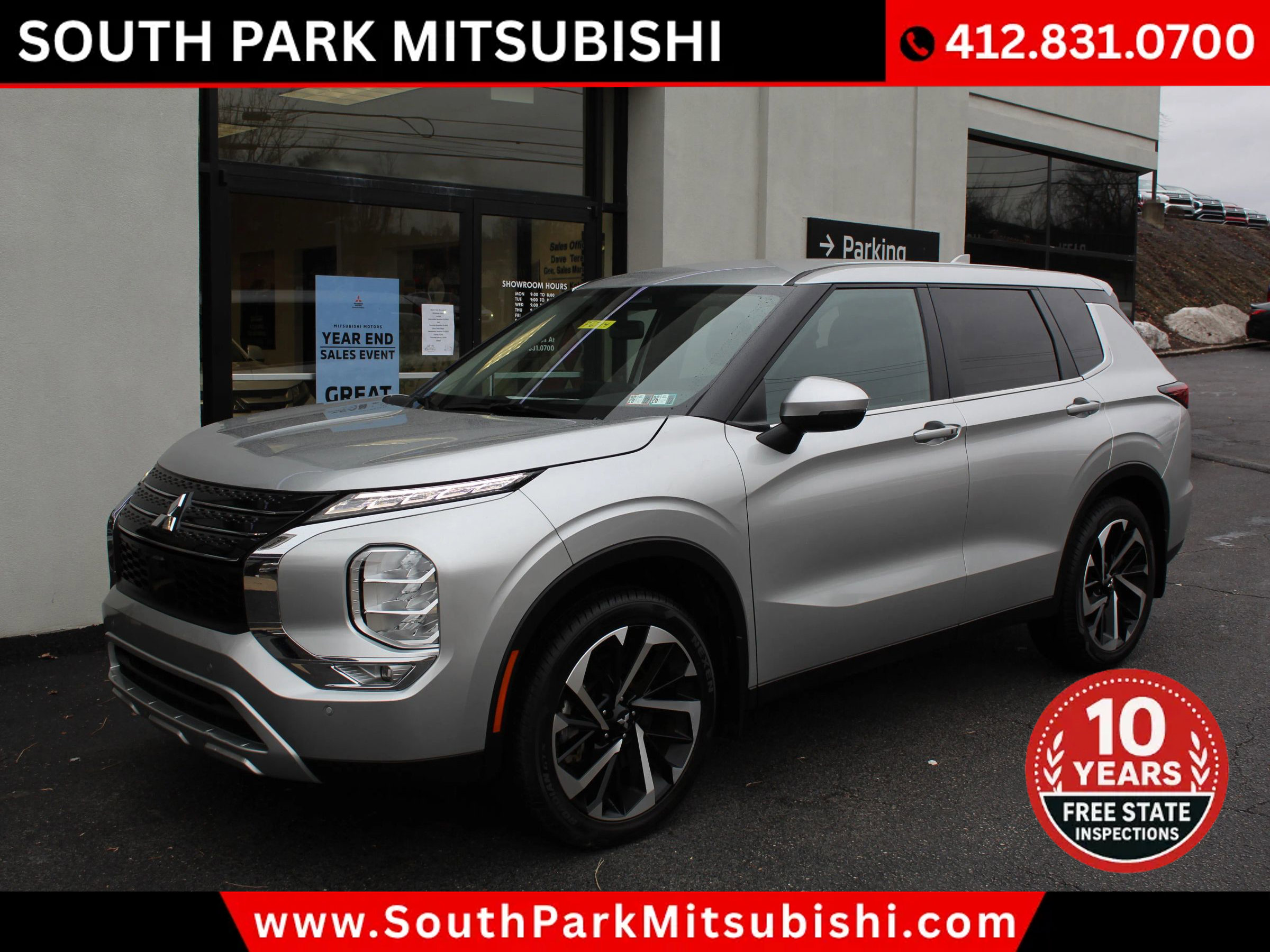 Used 2022 Mitsubishi Outlander SE image 2