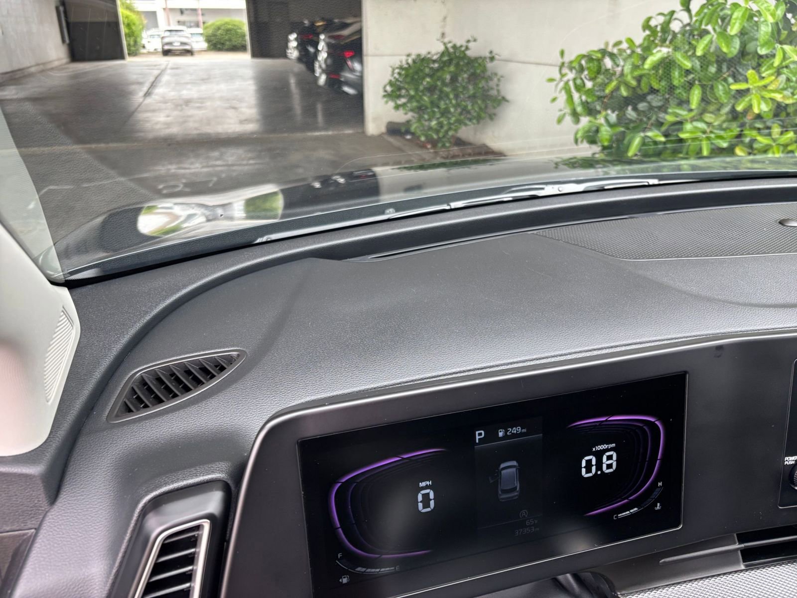 Used 2025 Kia Sportage LX FWD image 33
