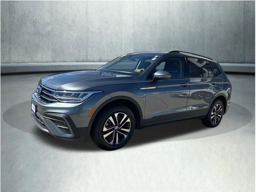 Used 2024 Volkswagen Tiguan S image 1