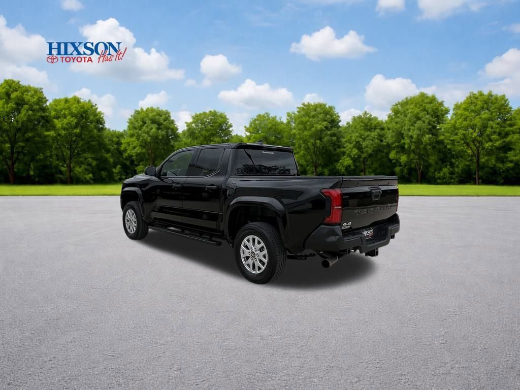 Used 2025 Toyota Tacoma SR image 5