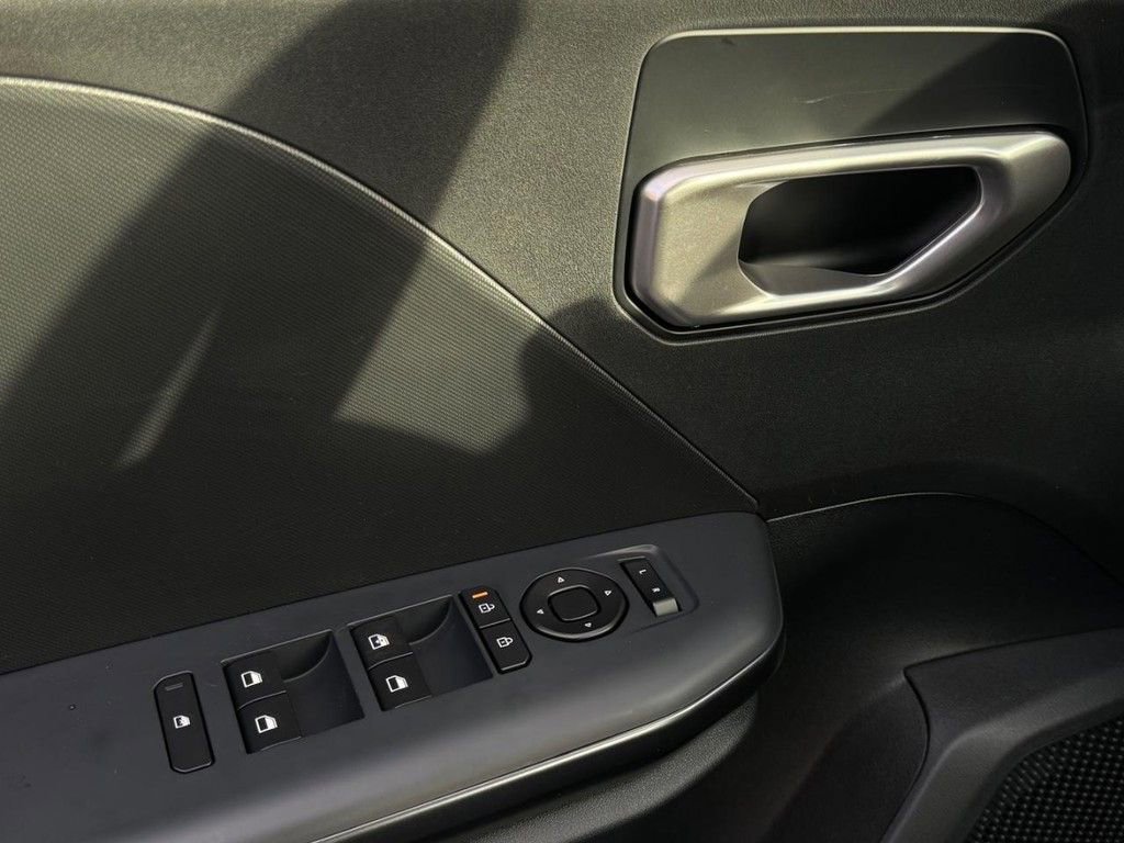 New 2026 Kia K4 LX image 24