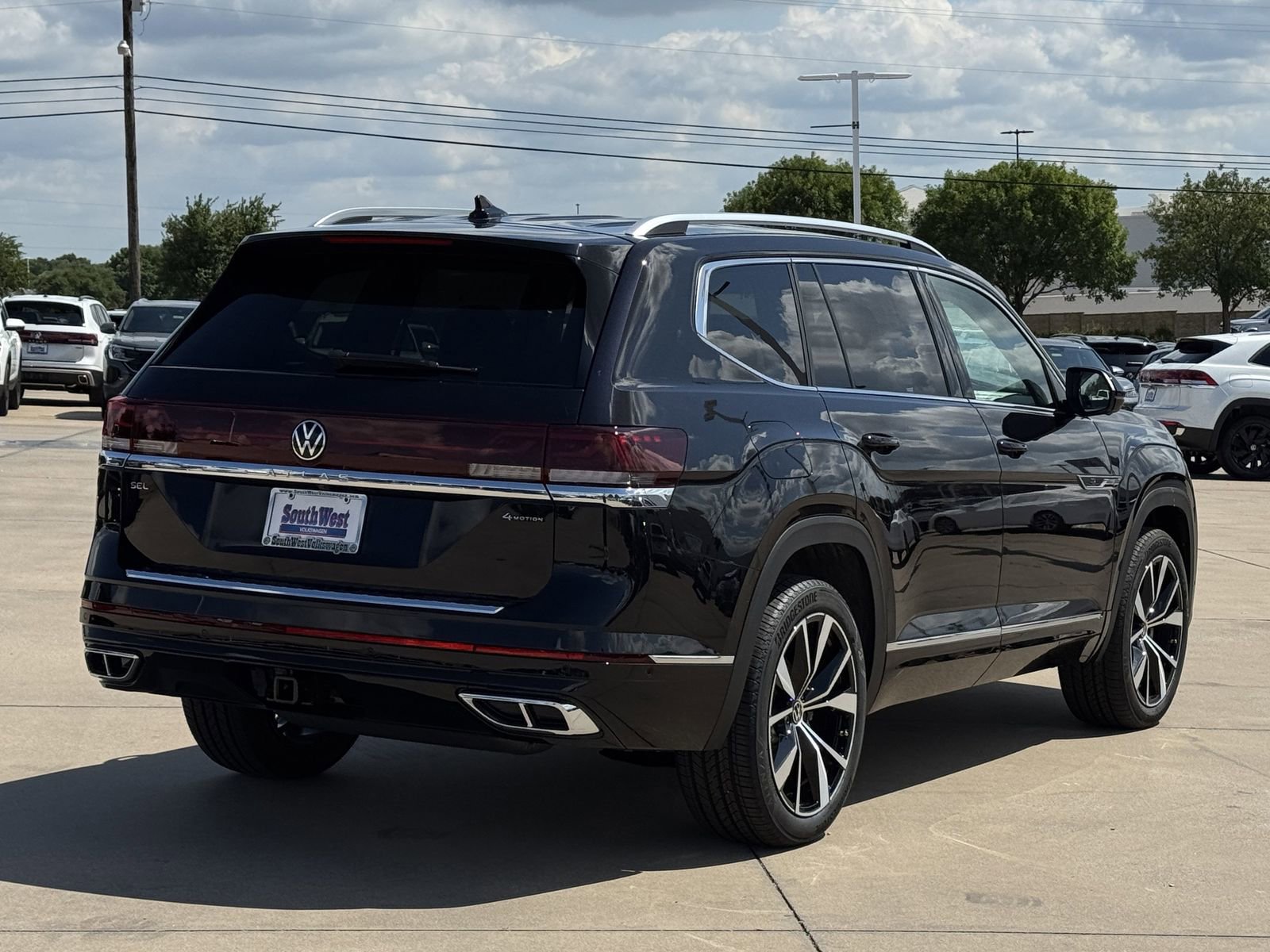 New 2026 Volkswagen Atlas SEL Premium R-Line AWD/4WD image 5
