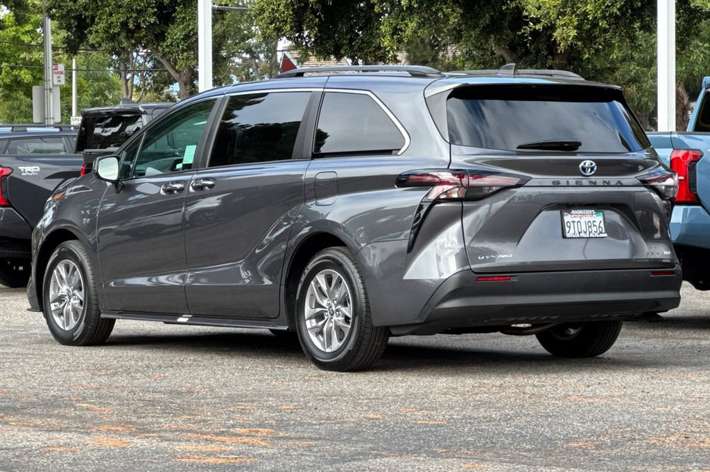 Certified 2025 Toyota Sienna XLE w/ XLE Plus Package AWD/4WD image 5