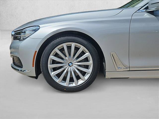 Used 2019 BMW 740i w/ Cold Weather Package RWD image 22