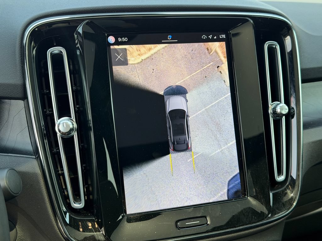 Certified 2023 Volvo C40 P8 Recharge Plus w/ Climate Package AWD/4WD image 31
