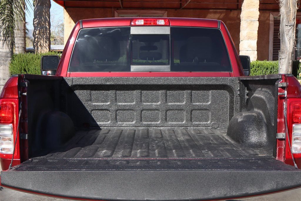 Used 2024 RAM 2500 Tradesman w/ Chrome Appearance Group AWD/4WD image 8