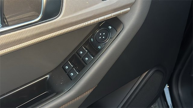 New 2025 Ford Explorer Active w/ Active Comfort Package image 10