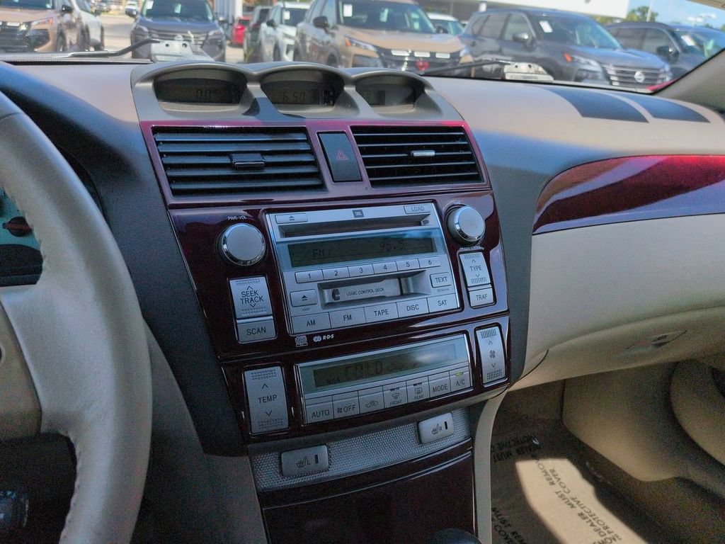 Used 2005 Toyota Solara SLE FWD image 17