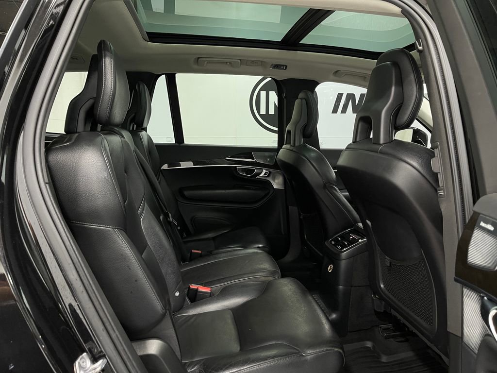 Used 2018 Volvo XC90 T8 Momentum w/ Convenience Package image 34