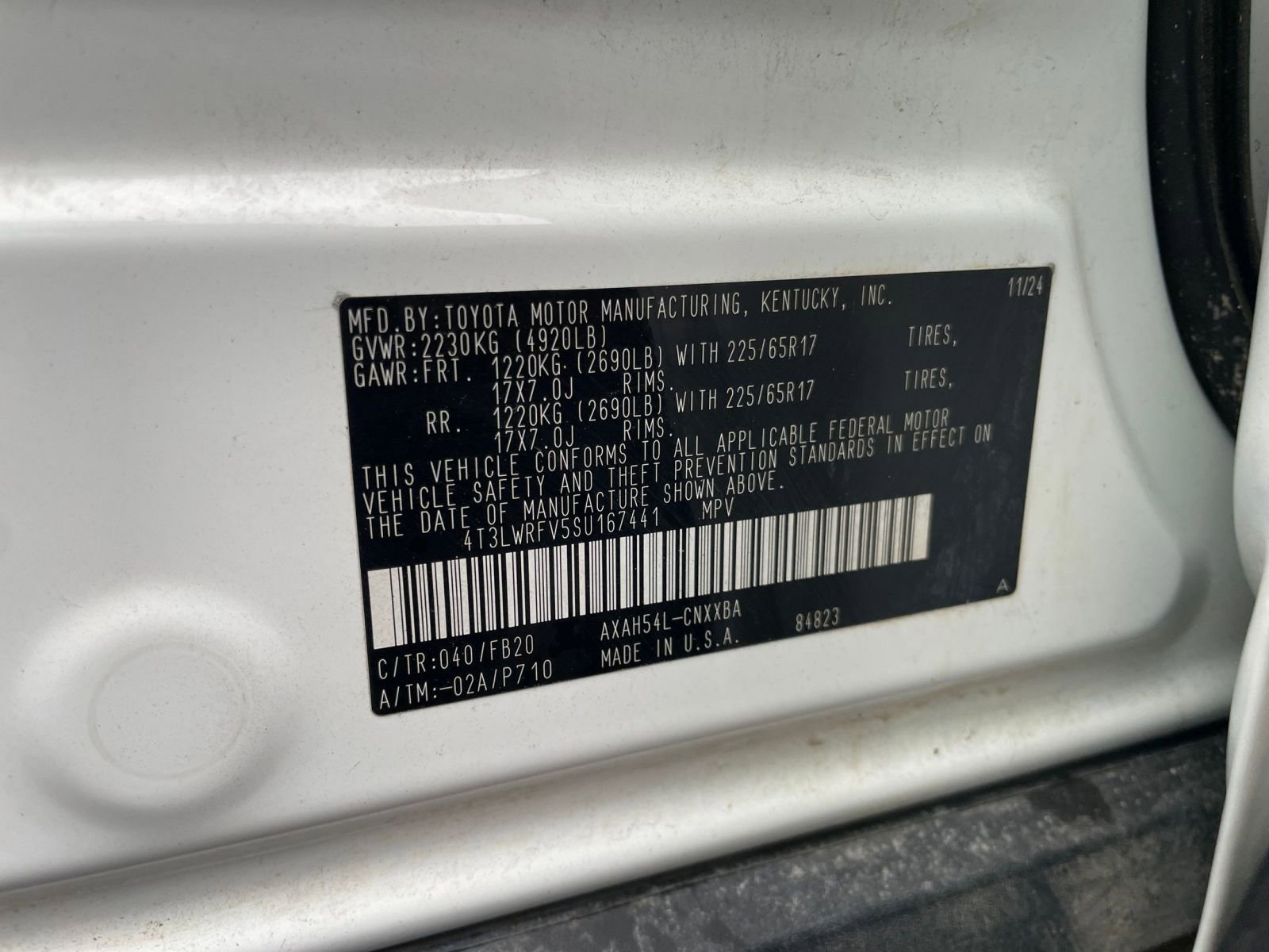 Used 2025 Toyota RAV4 LE image 28