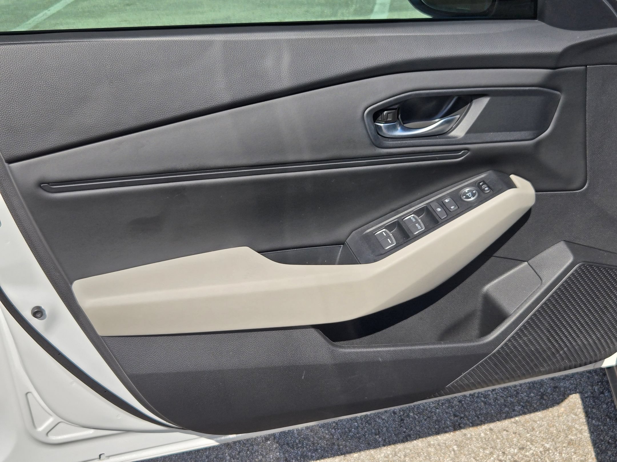 Used 2025 Honda Accord SE image 10