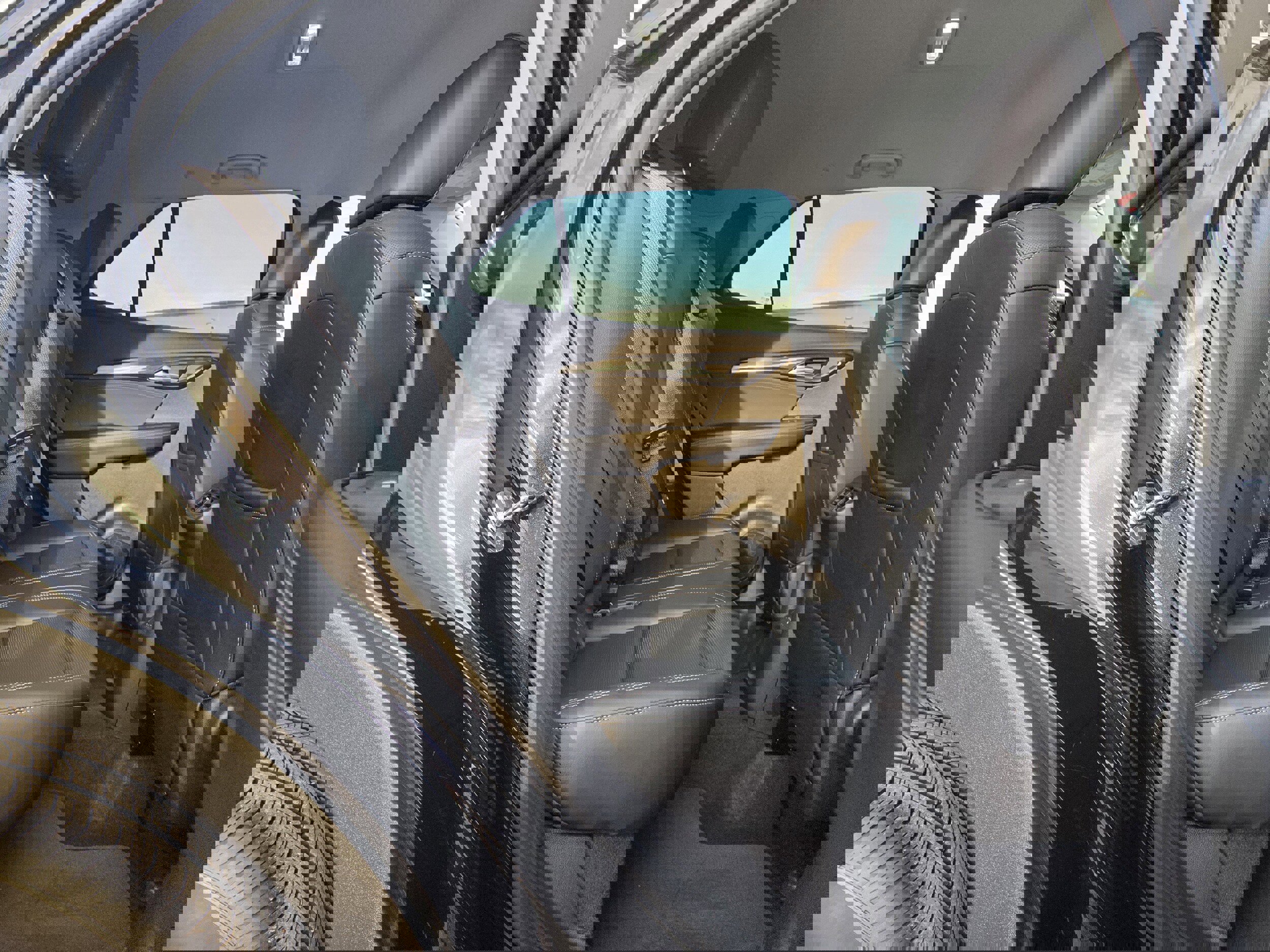 Used 2025 Buick Envision Preferred image 16