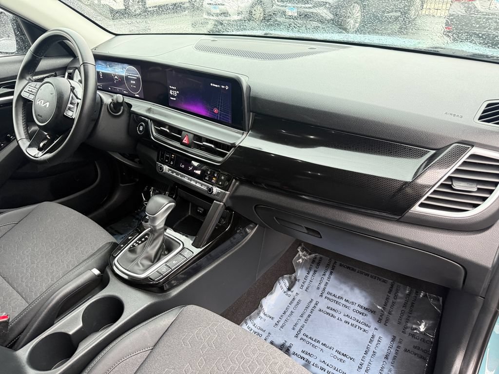 Used 2024 Kia Seltos S AWD/4WD image 17