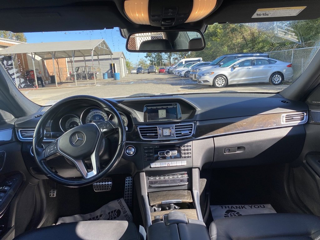 Used 2014 Mercedes-Benz E 250 BlueTEC Sedan image 21