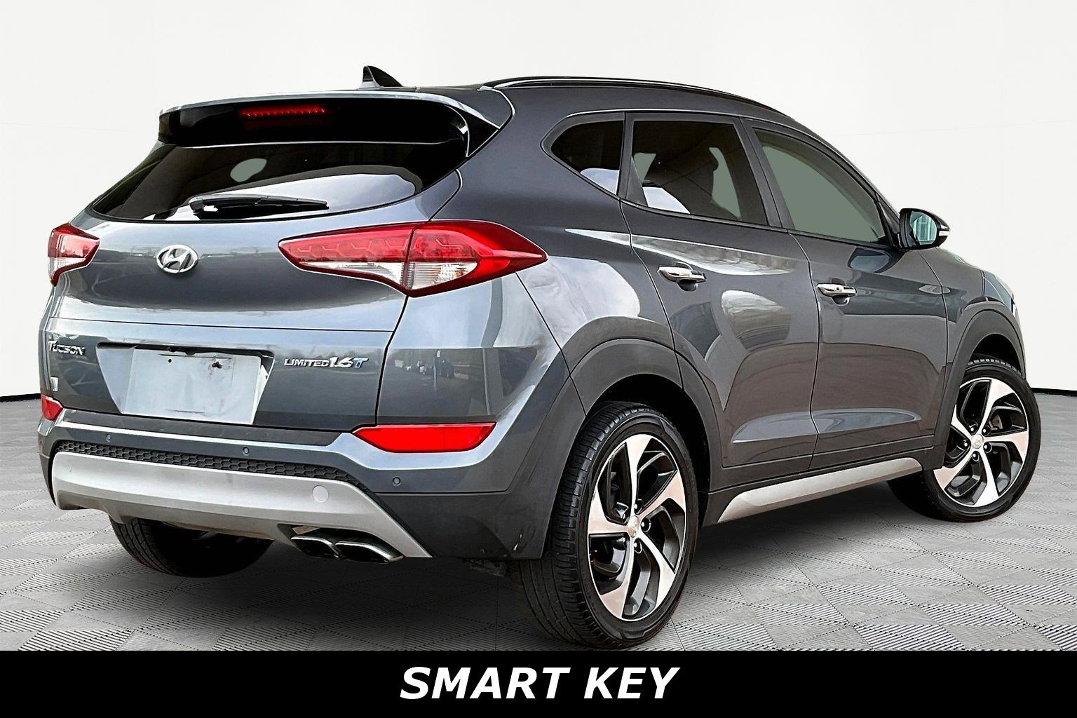 Used 2017 Hyundai Tucson Limited w/ Limited Ultimate Package 03 image 6