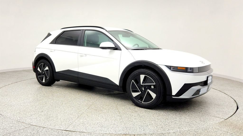 Used 2025 Hyundai Ioniq 5 SEL RWD image 3