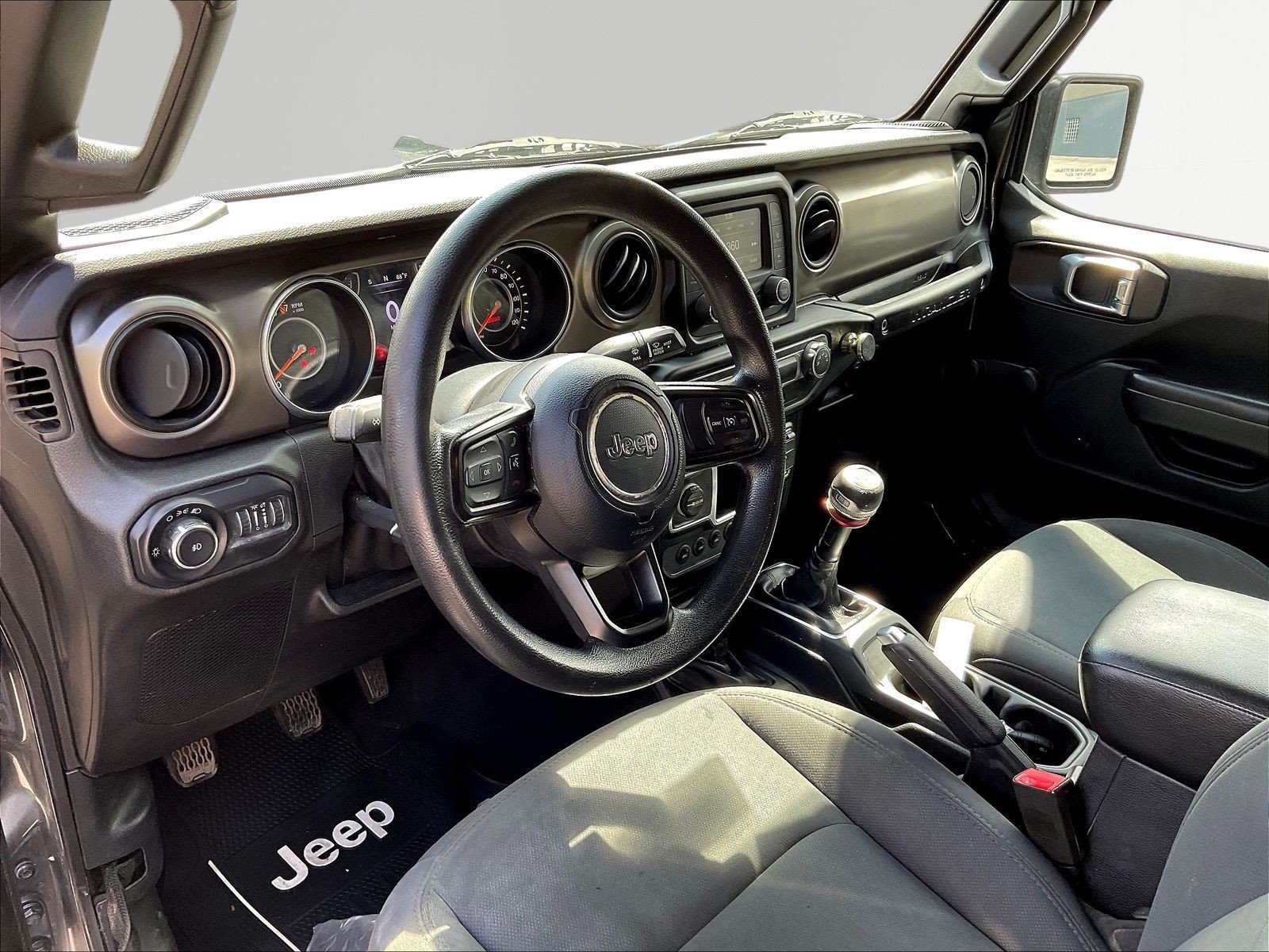 Used 2019 Jeep Wrangler Sport AWD/4WD image 17