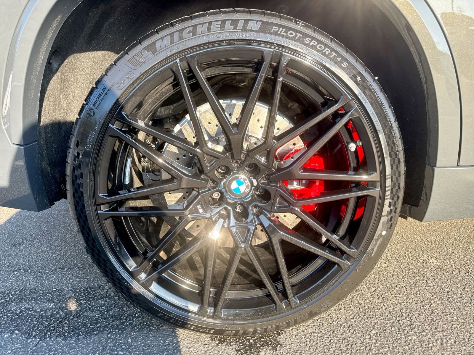 New 2026 BMW X5 M Competition w/ Executive Package image 31