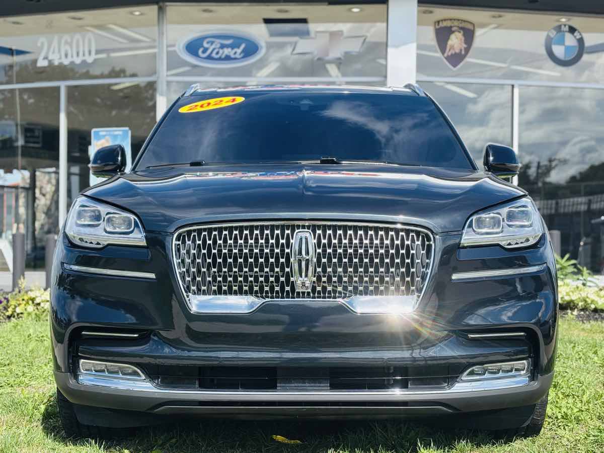 Used 2024 Lincoln Aviator Reserve w/ Equipment Group 201A AWD/4WD image 19