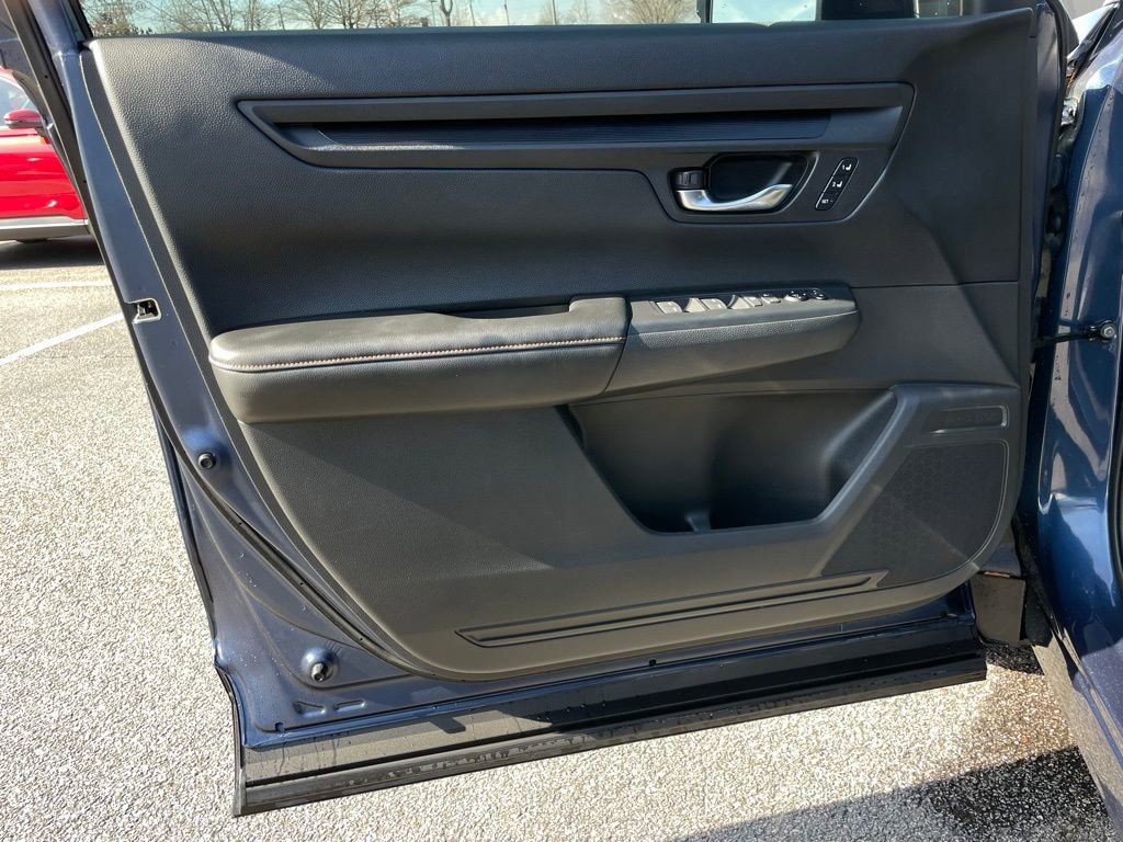 Certified 2025 Honda CR-V Sport-L image 24