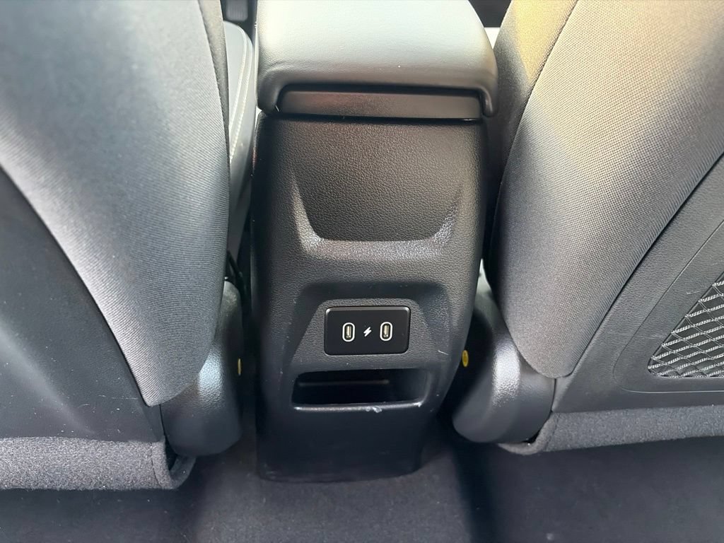 Used 2025 Hyundai Venue SEL FWD image 20