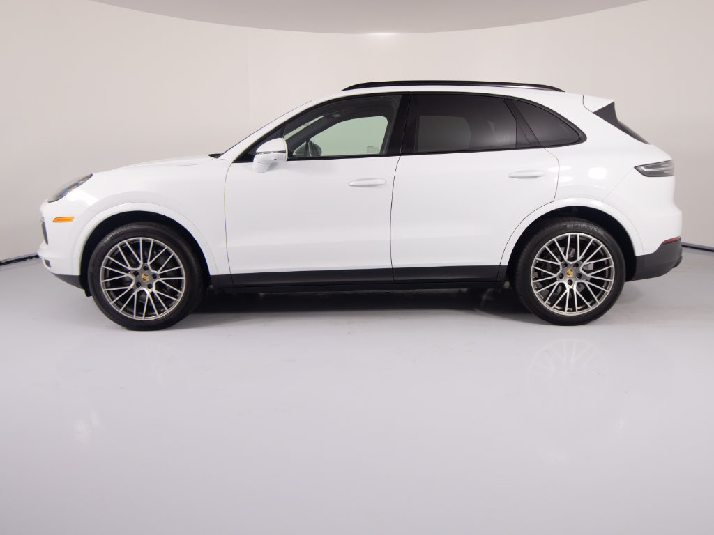 Certified 2023 Porsche Cayenne S Platinum AWD/4WD image 2