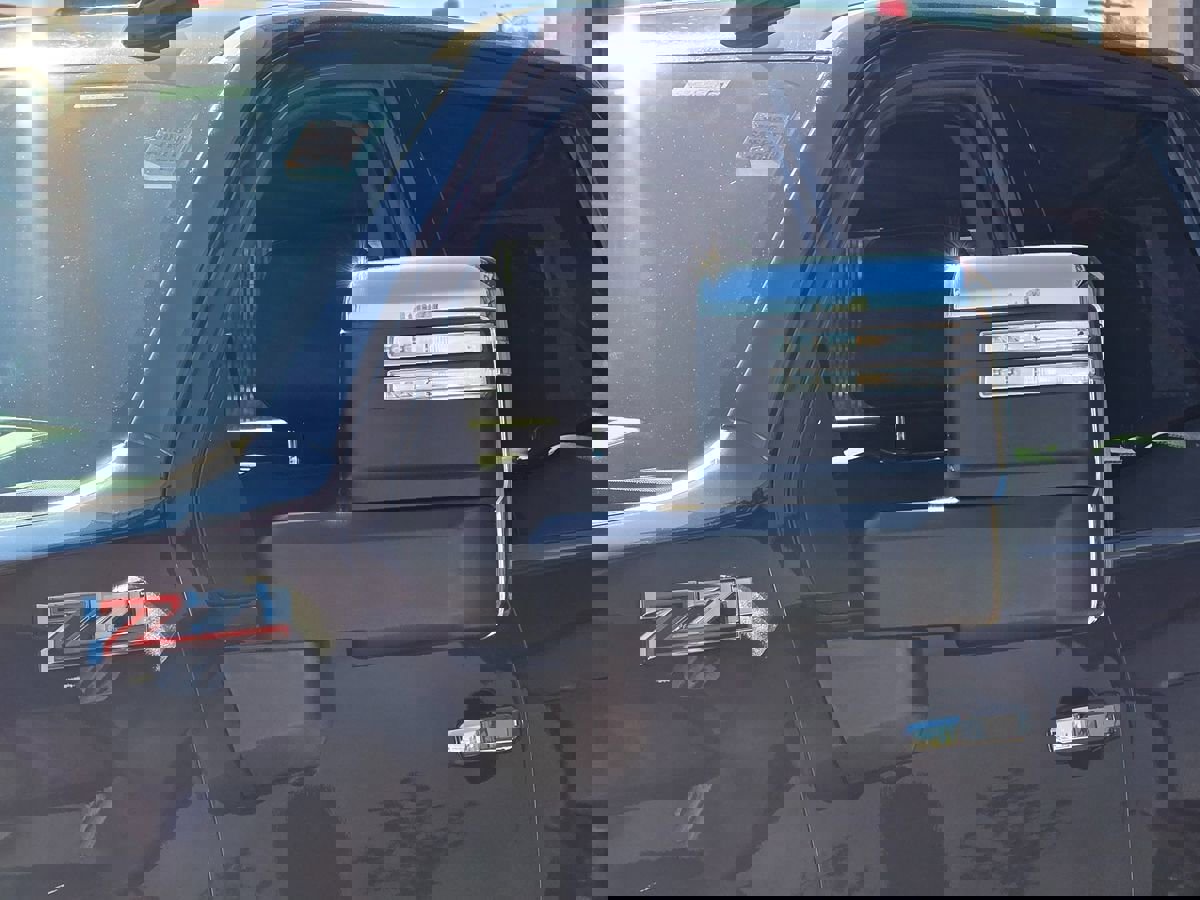 Used 2020 Chevrolet Silverado 2500 LTZ w/ LTZ Premium Package image 10