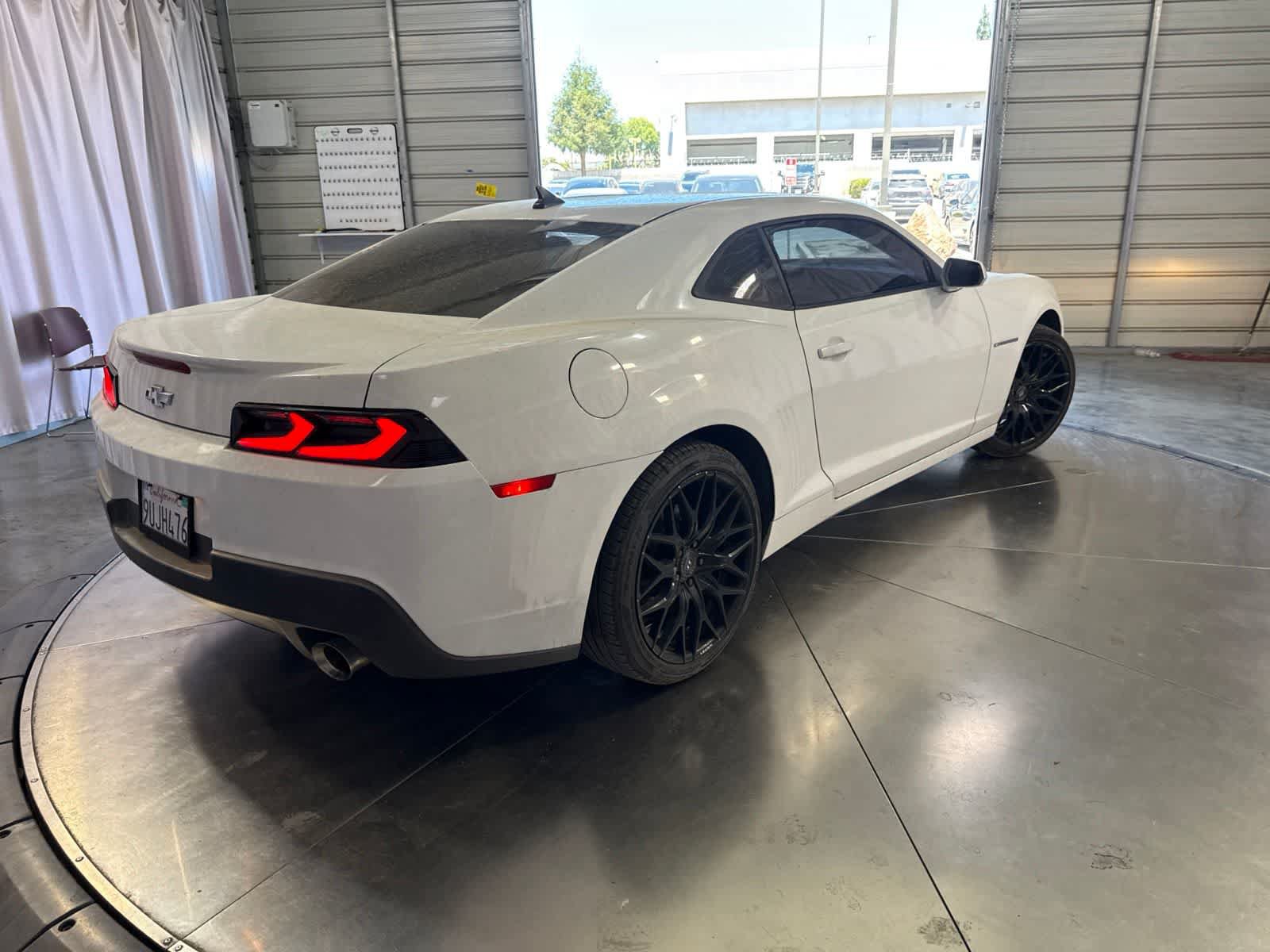 Used 2014 Chevrolet Camaro LS RWD image 5