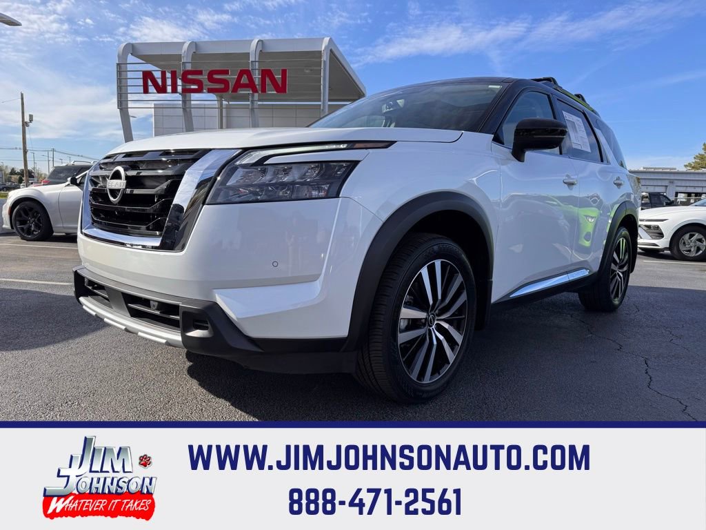 Used 2025 Nissan Pathfinder Platinum w/ Cargo Package FWD image 1
