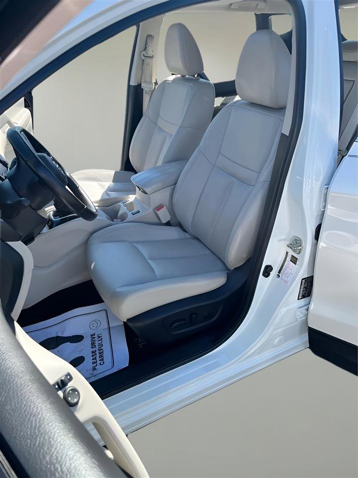 Used 2022 Nissan Rogue Sport SL w/ Premium Package image 14