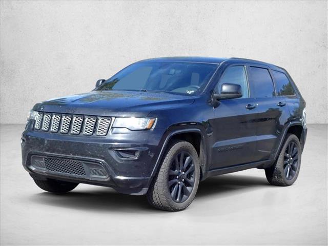 Used 2019 Jeep Grand Cherokee Altitude AWD/4WD image 11