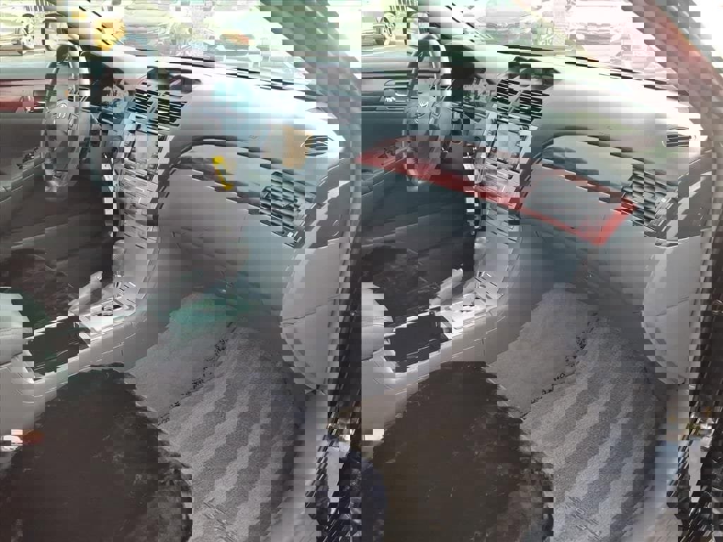 Used 2004 Toyota Solara Coupe image 16