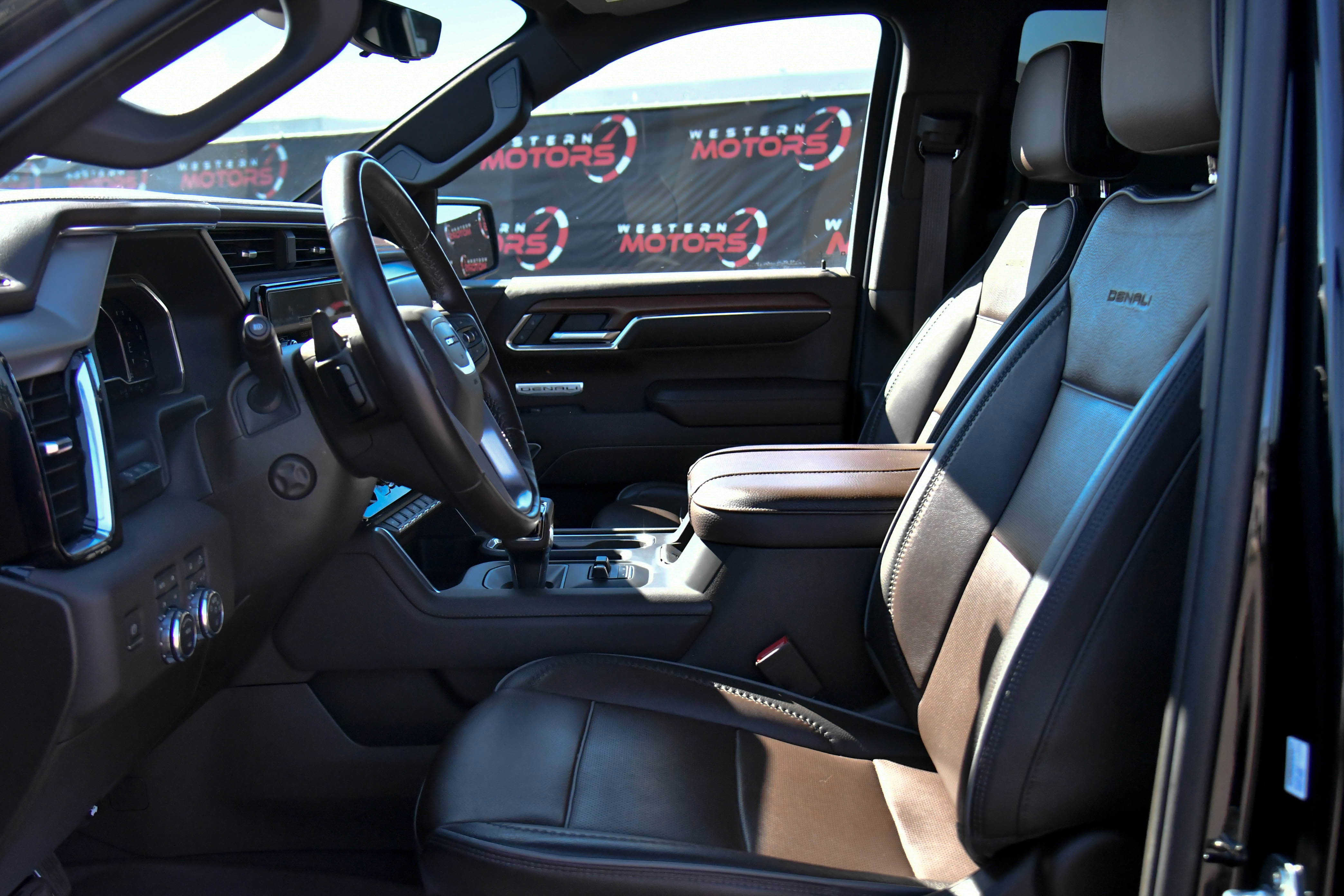 Used 2023 GMC Sierra 1500 Denali w/ Denali Reserve Package image 21