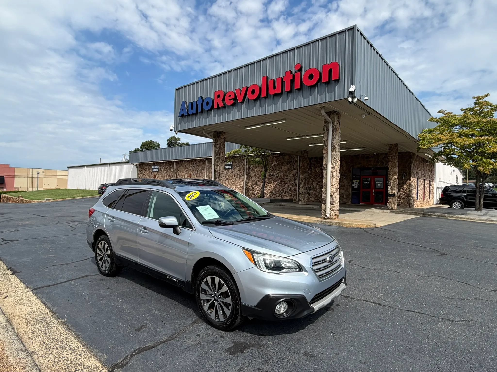 Used 2017 Subaru Outback 3.6R Limited