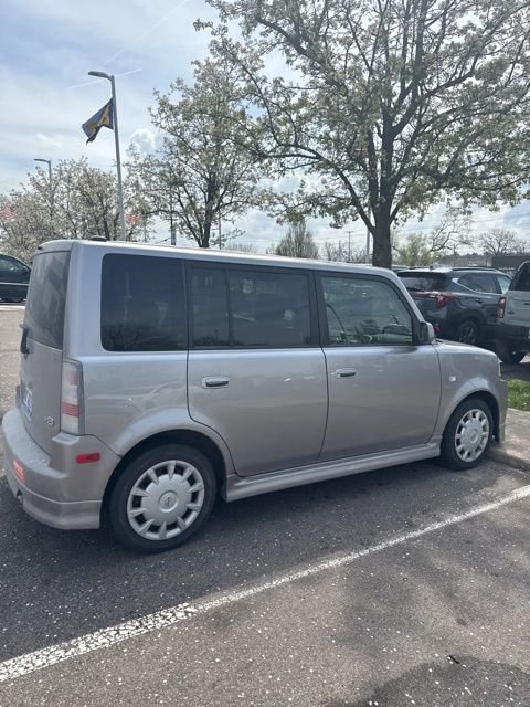 Used 2006 Scion xB FWD image 3