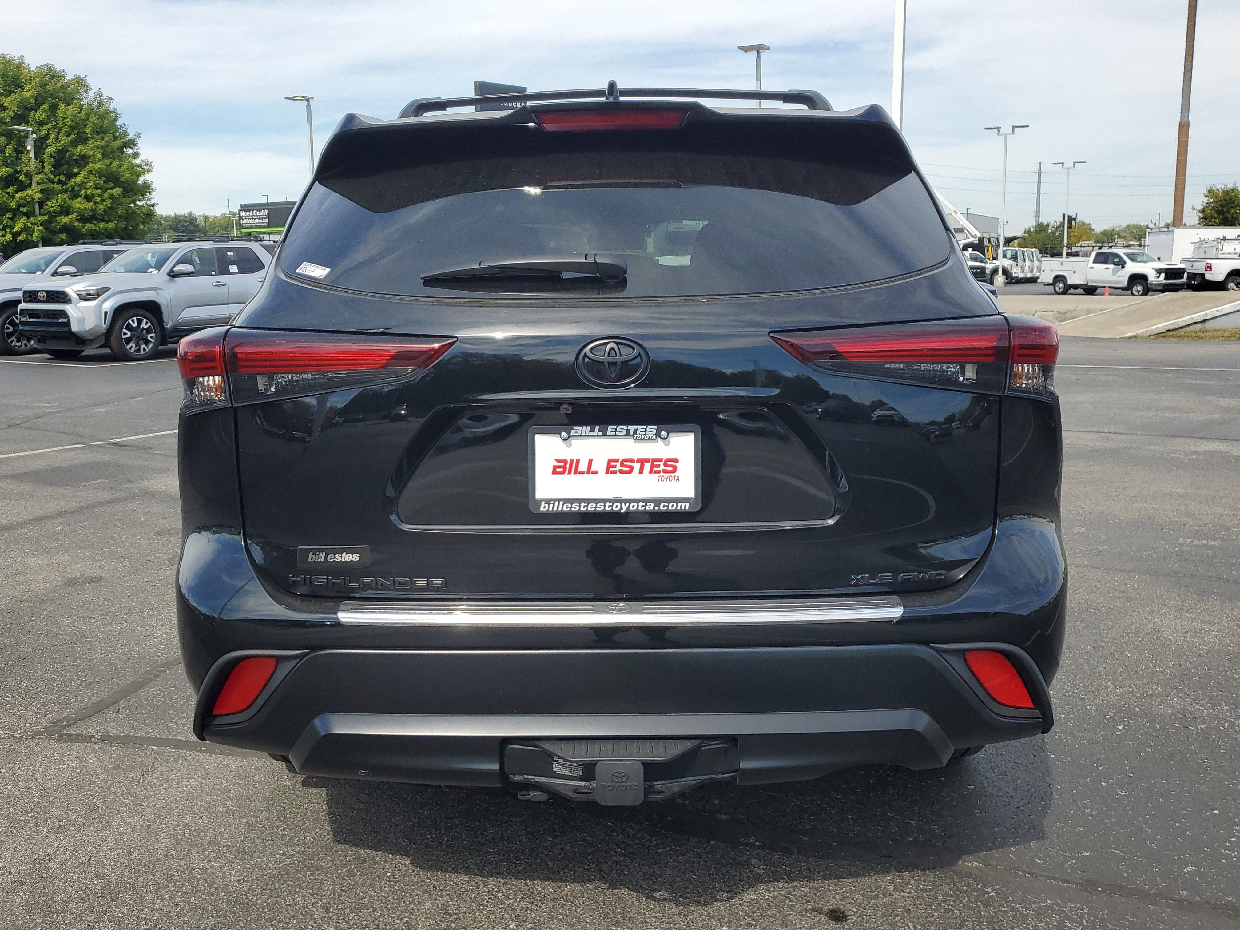 Certified 2024 Toyota Highlander XLE image 5