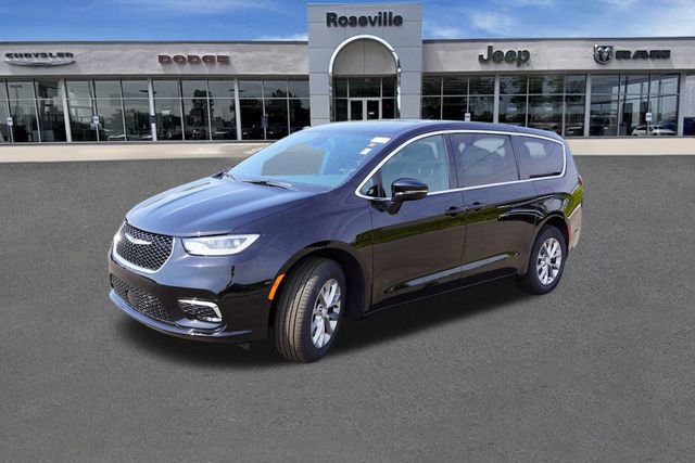 New 2026 Chrysler Pacifica Select image 7