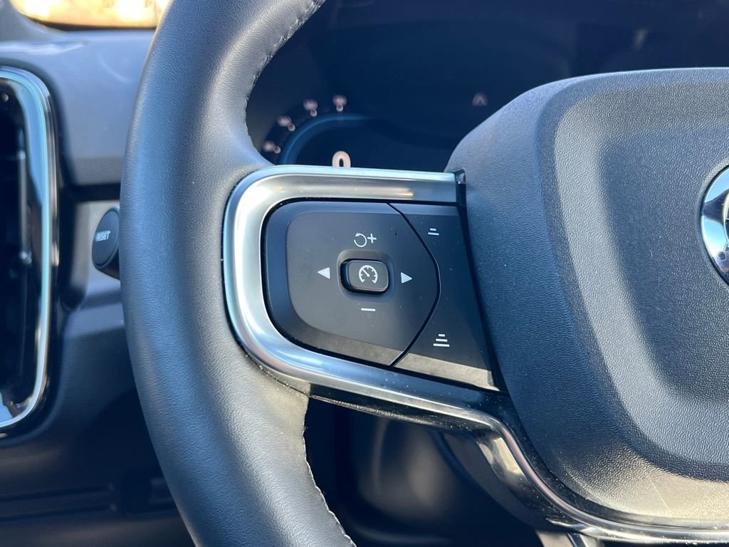 Used 2022 Volvo C40 P8 Recharge Ultimate image 19