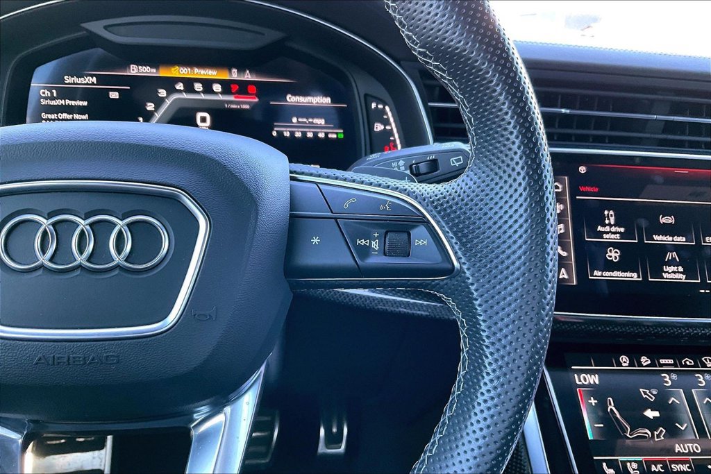 Used 2021 Audi SQ8 Prestige AWD/4WD image 12