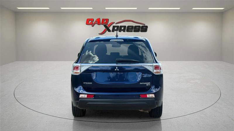 Used 2014 Mitsubishi Outlander GT image 9