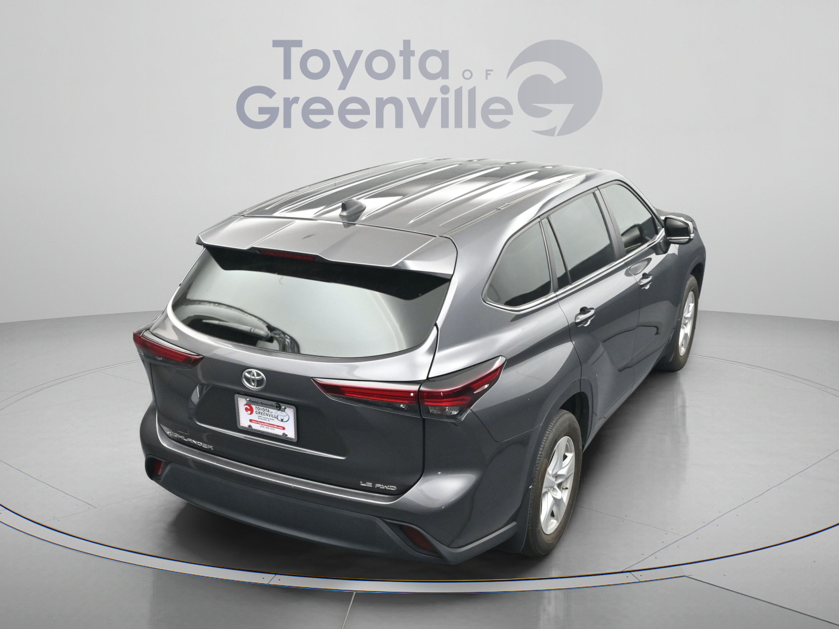 Certified 2024 Toyota Highlander LE AWD/4WD image 12
