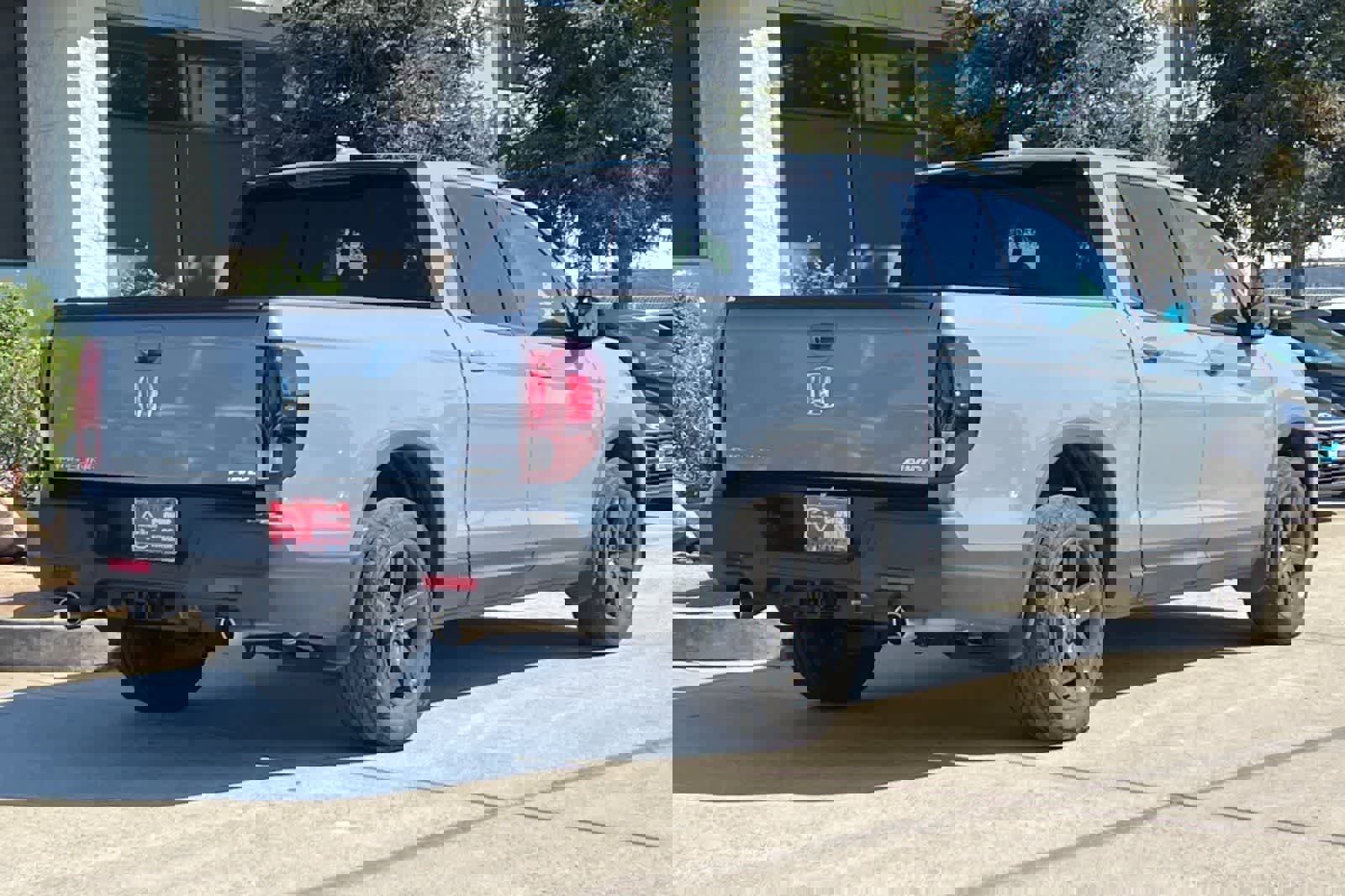 Used 2023 Honda Ridgeline Black Edition image 3