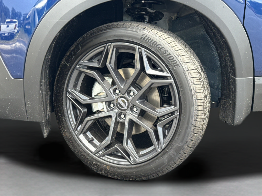 New 2026 Nissan Kicks SR w/ Cold Weather Package FWD image 46