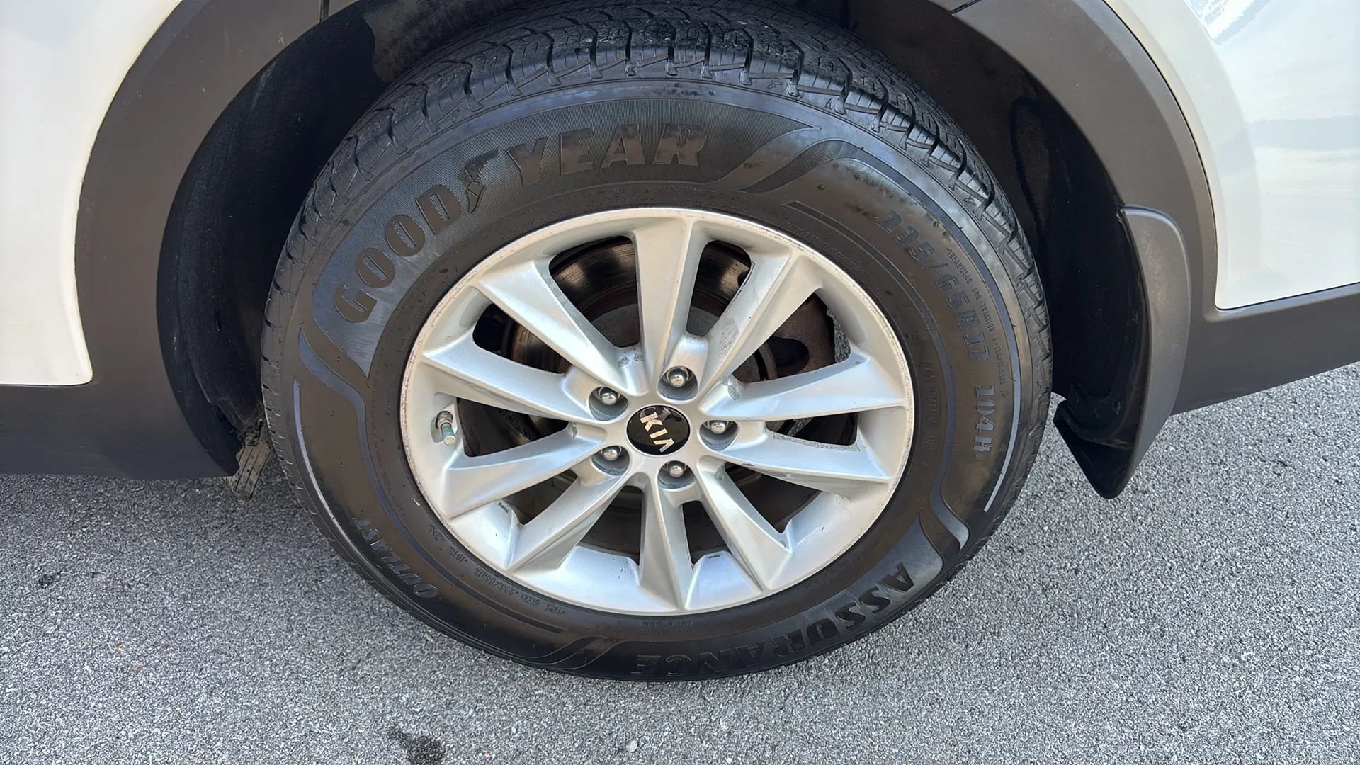 Used 2020 Kia Sorento L FWD image 51