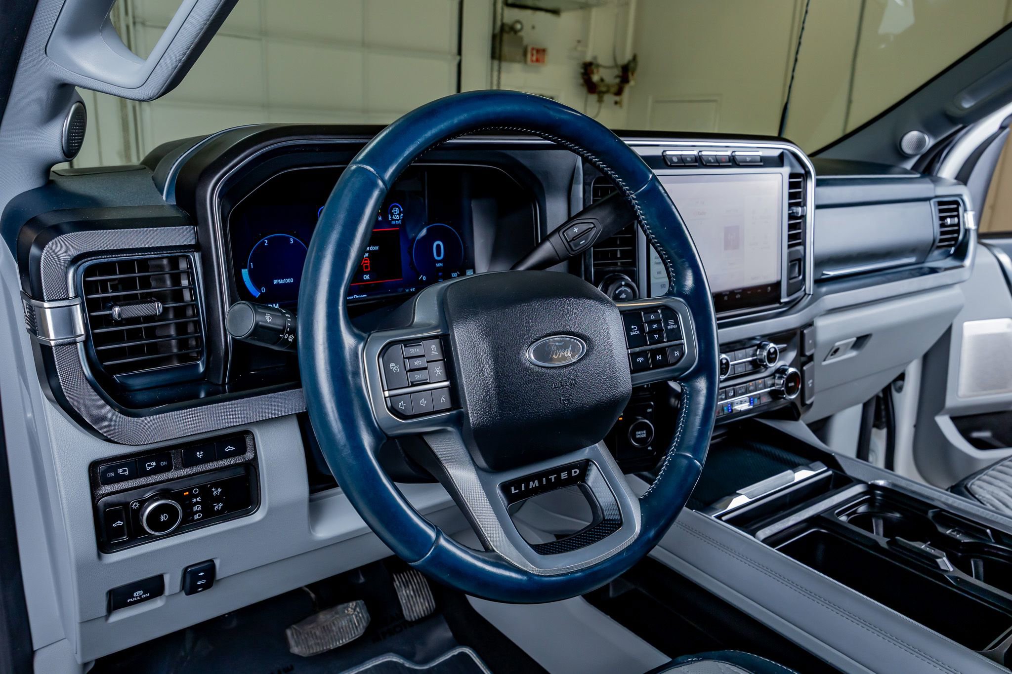 Used 2024 Ford F250 Limited w/ Snow Plow Prep Package AWD/4WD image 16