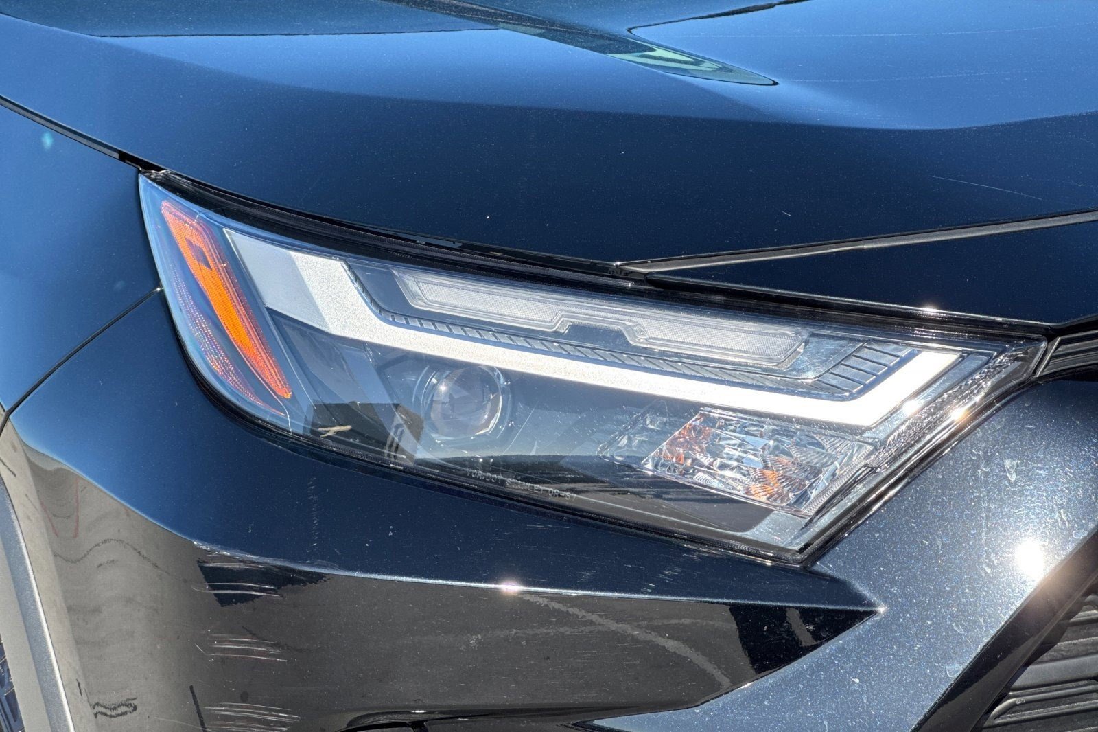 Used 2025 Toyota RAV4 XLE w/ Convenience Package image 9