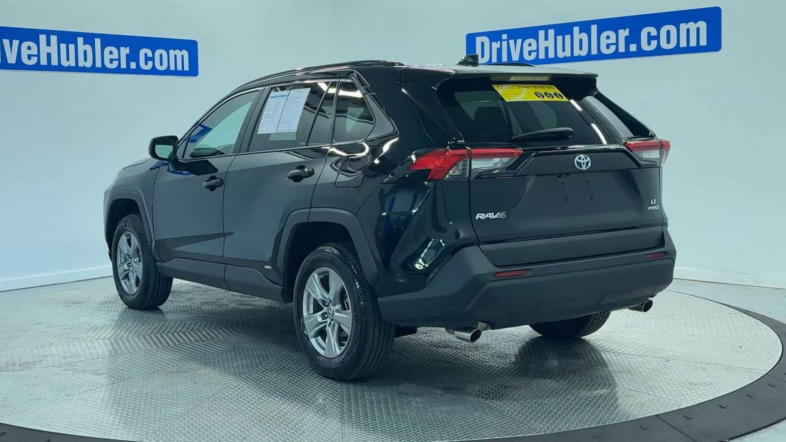 Used 2024 Toyota RAV4 LE AWD/4WD image 49